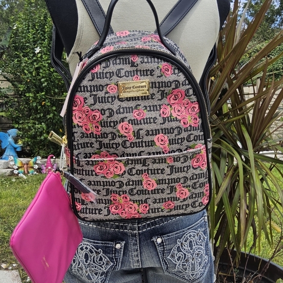 Juicy Couture Handbags - NWT JUICEY COUTURE BACKPACK w/PULLOUT POUCH